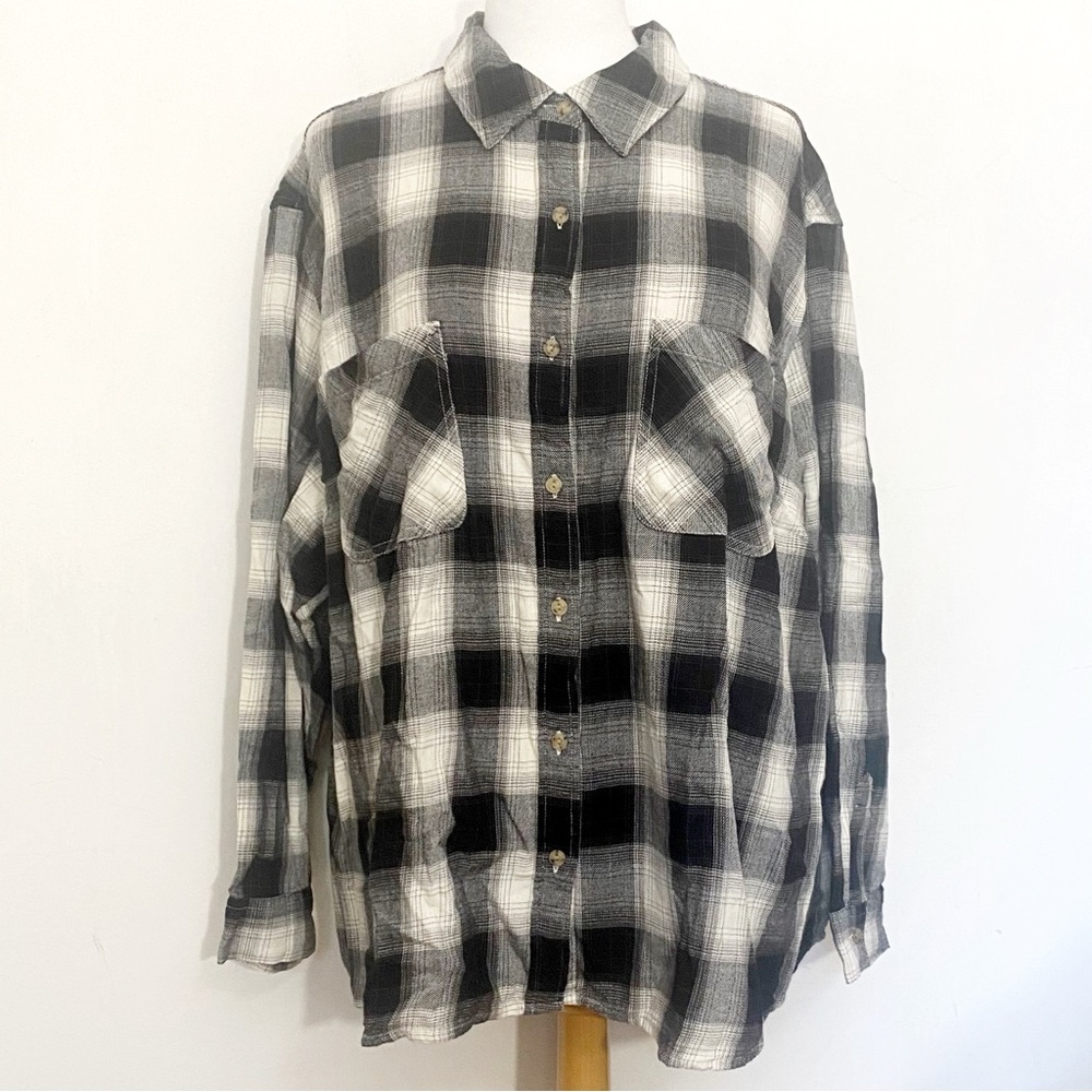 a.n.a Black and White Plaid Medium Weight Chest Pockets Shirt Blouse 3X
